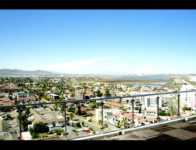 2 BEDROOM APARTMENT FOR SALE IN TABLE VIEW